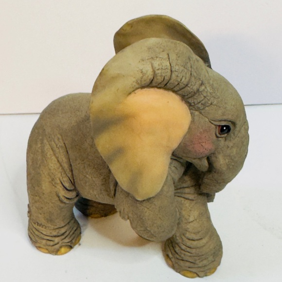 Vintage Tuskers Henry “Hi, I’m Henry” 90768 Elephant Figurine Collectible- RARE - Picture 2 of 6